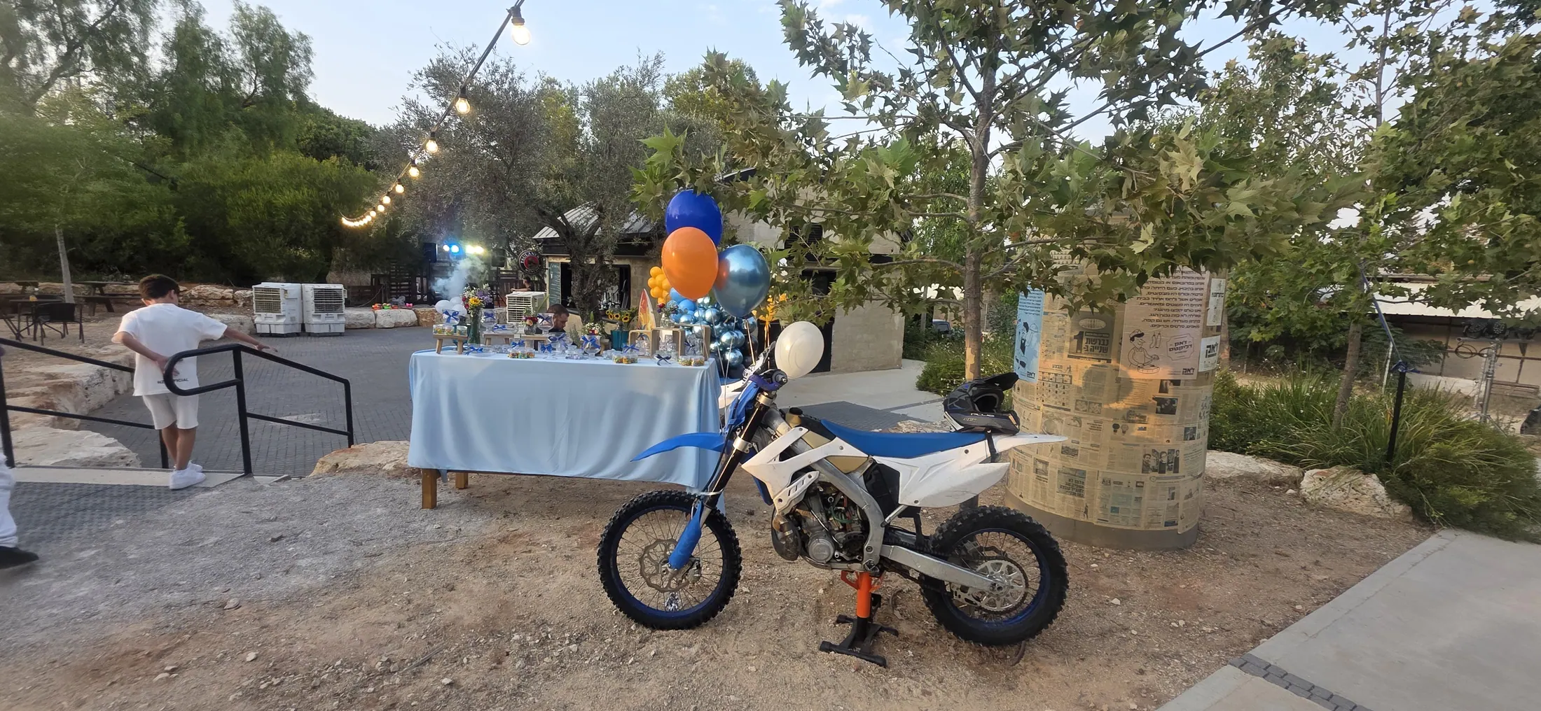 שולחן מתוקים בהשראת אופנוע ים לאירוע חוץ